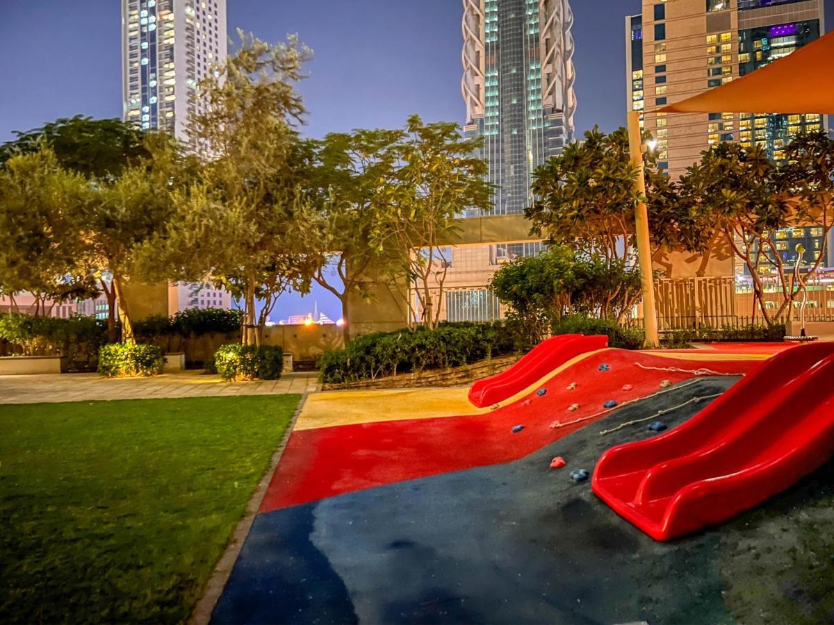 Cosmos Living Downtown Dubai Daire Dış mekan fotoğraf